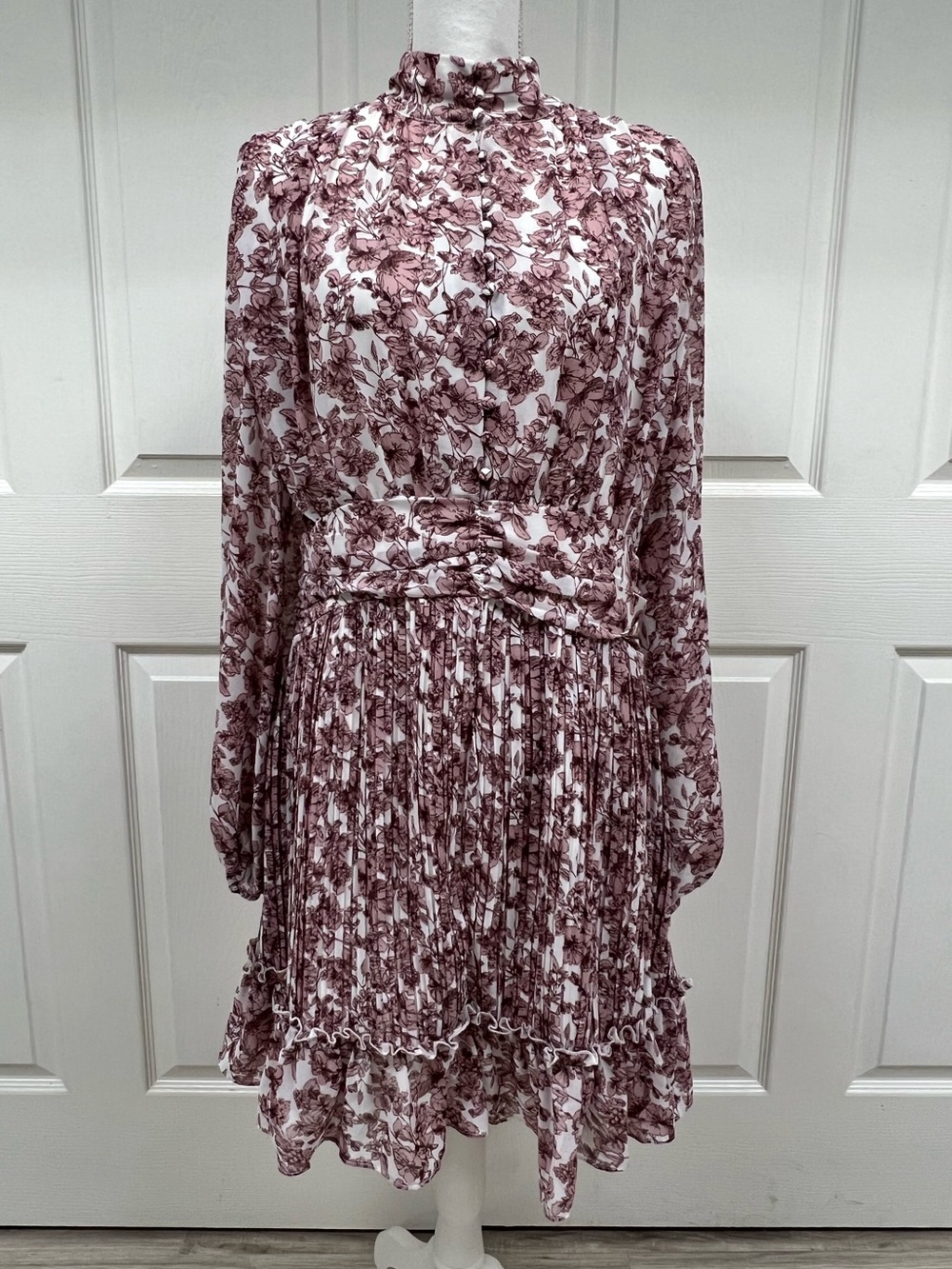 Ivy City Co Brynley Dress in Pink White Size L - Picture 3 of 11